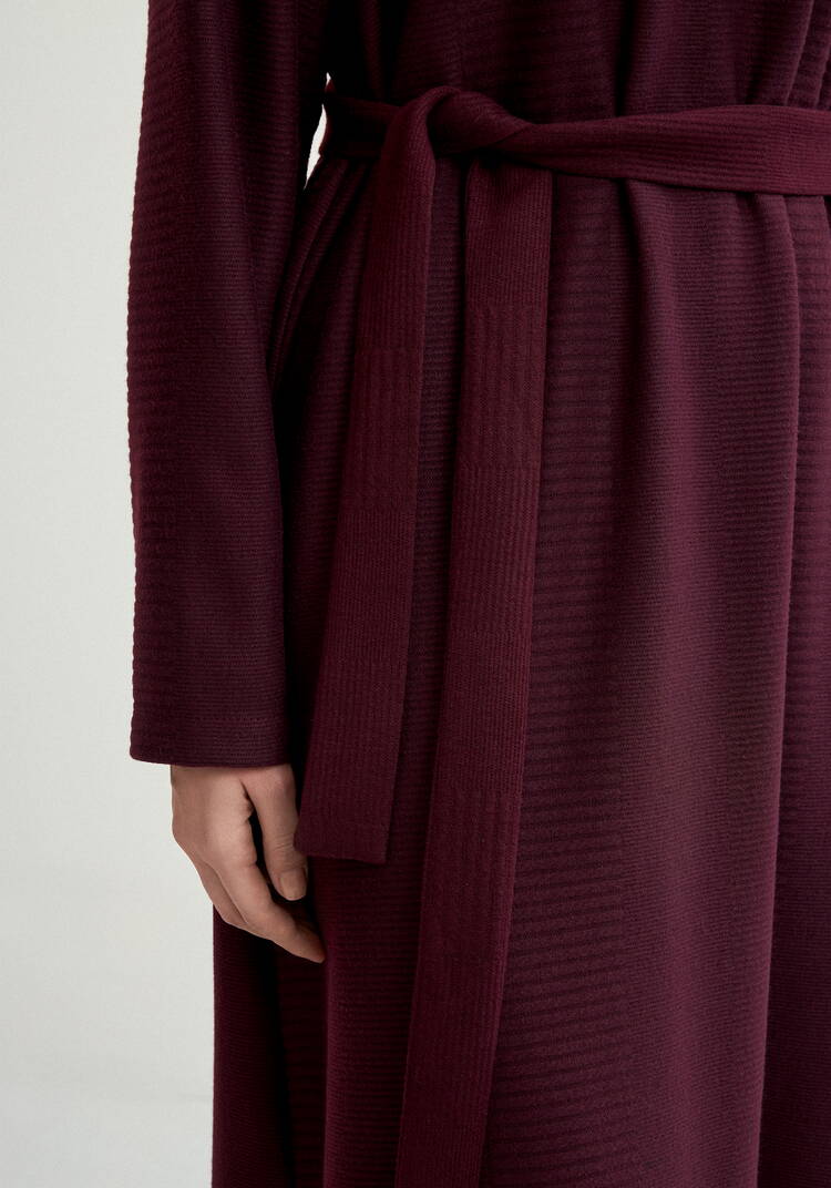 Платье с высоким горлом,прямое трикотажное шир.  750, рис. 6