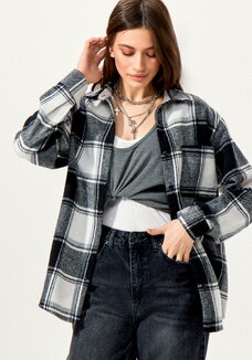 Рубашка в клетку с накладным карманом