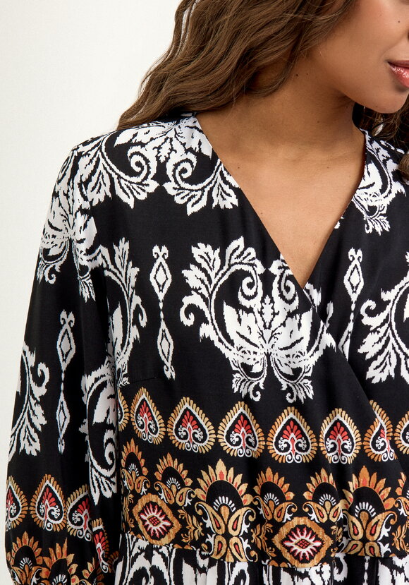 Платье с  рисунком шир.  580, рис. 5