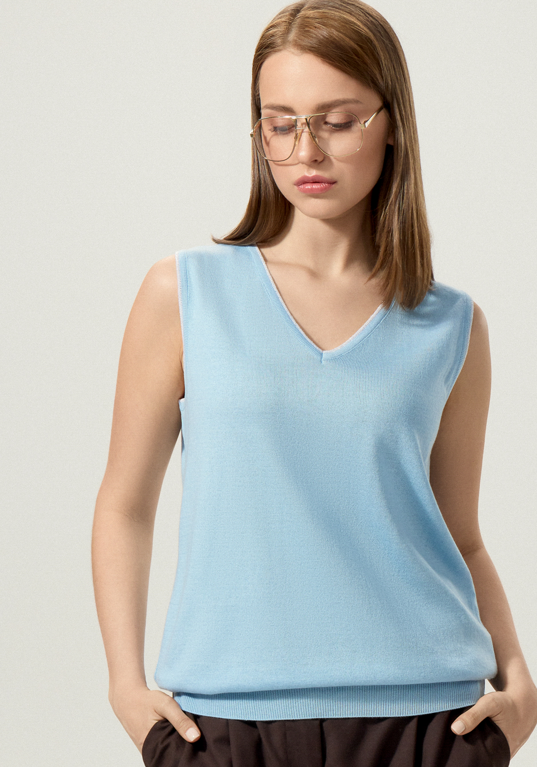 Топ с декором из метанити