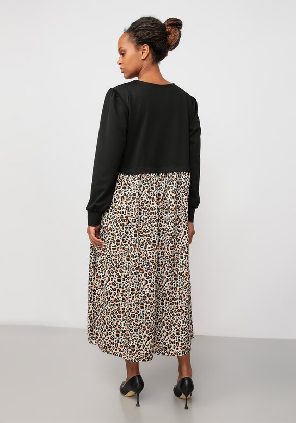 Платье из комбинированной ткани Амелия шир.  580, рис. 9