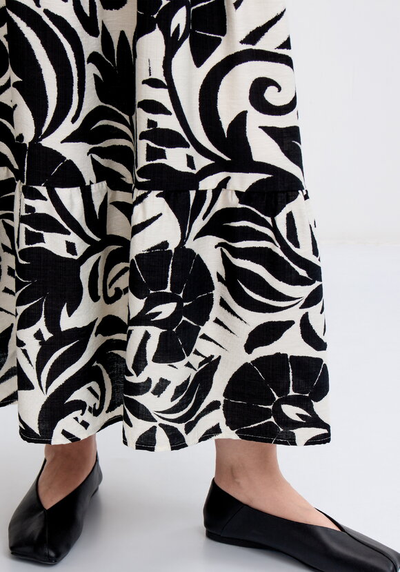 Платье расклешенного силуэта шир.  580, рис. 6