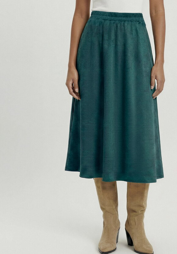 Юбка А-силуэта из эко-замши, на резинке шир.  580, рис. 4