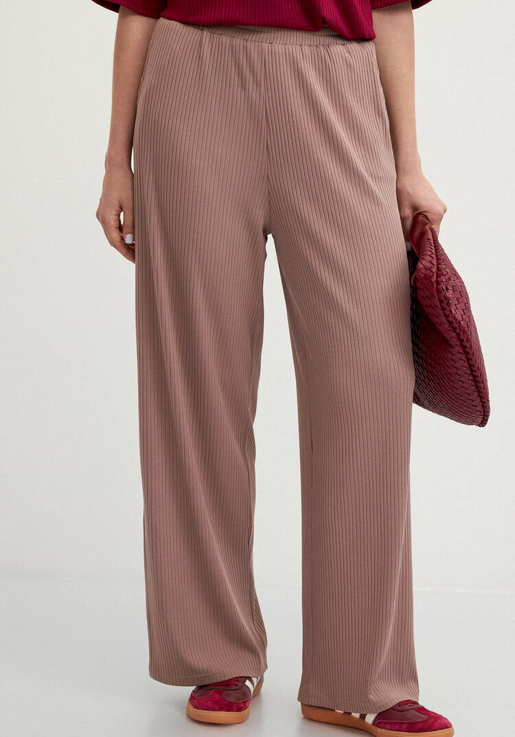 Брюки свободного кроя в рубчик шир.  750, рис. 34