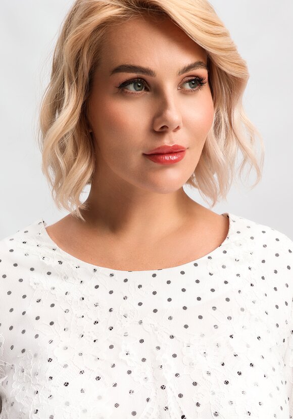 Блуза с кружевом по плечам шир.  580, рис. 24