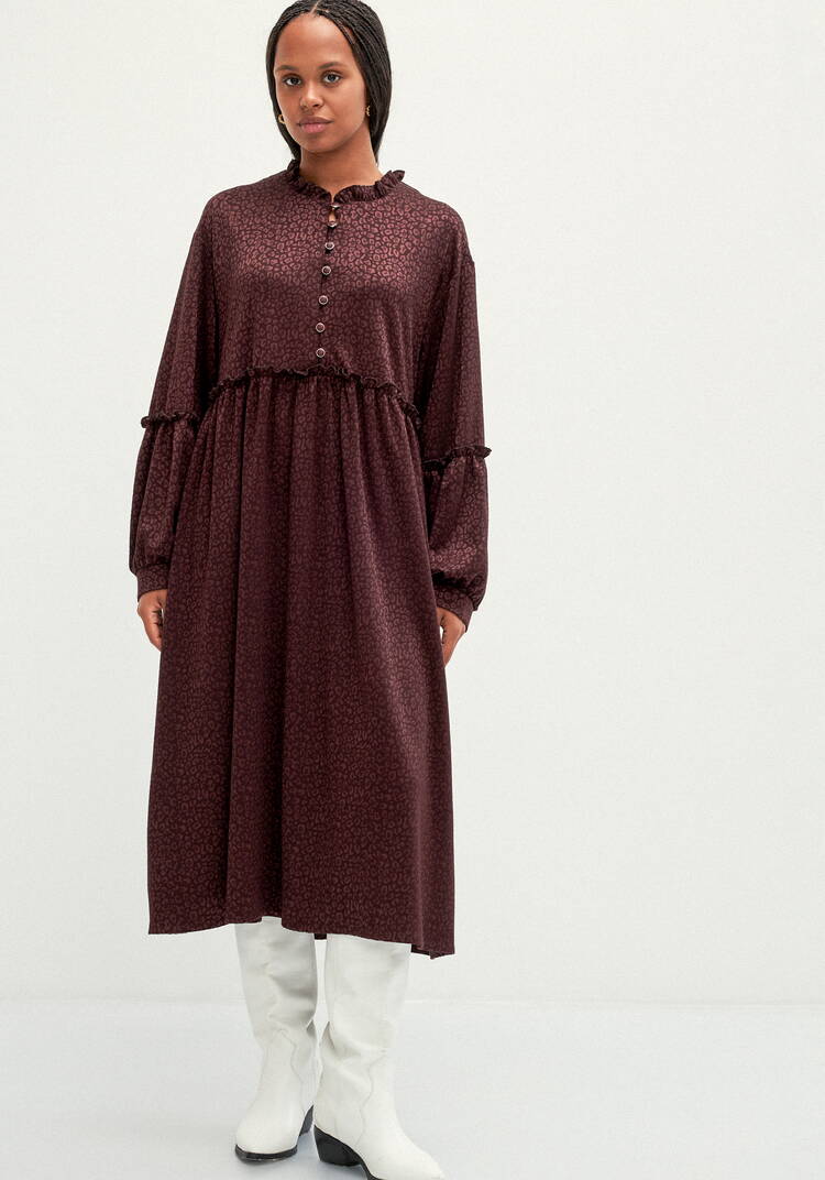 Платье свободного кроя с кокеткой шир.  750, рис. 12