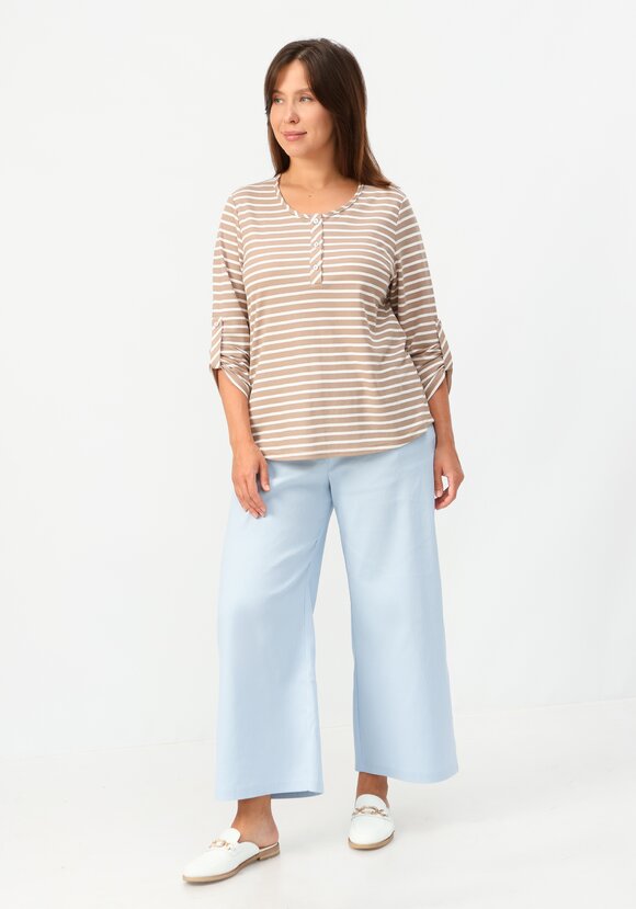 Лонгслив в полоску с патами на рукавах шир.  580, рис. 19