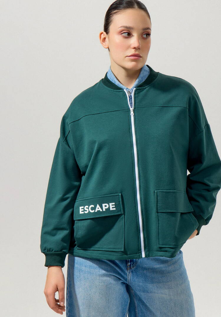 Бомбер с накладными карманами шир.  750, рис. 19