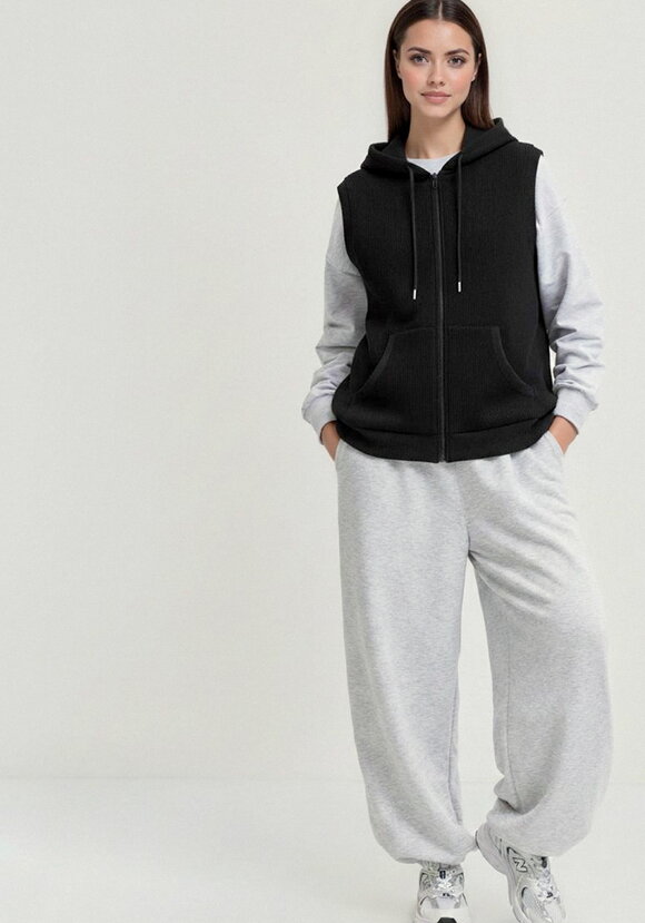 Жилет из микровельвета с начёсом шир.  580, рис. 30