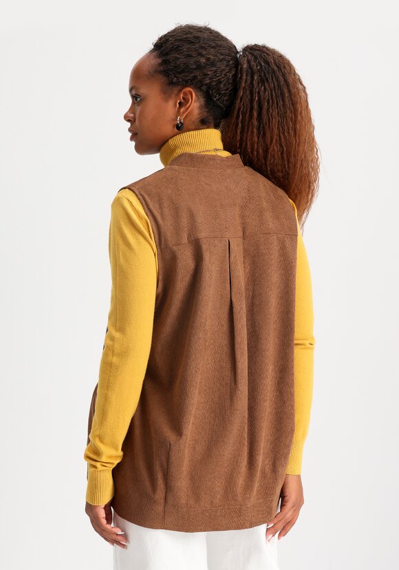 Жилет из вельвета с карманами шир.  580, рис. 11