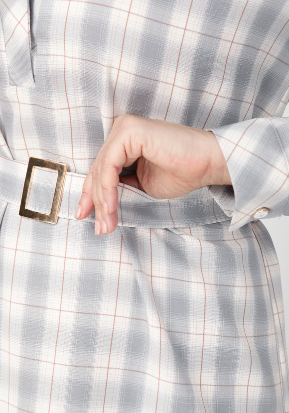 Платье прямое в клетку с поясом шир.  580, рис. 4