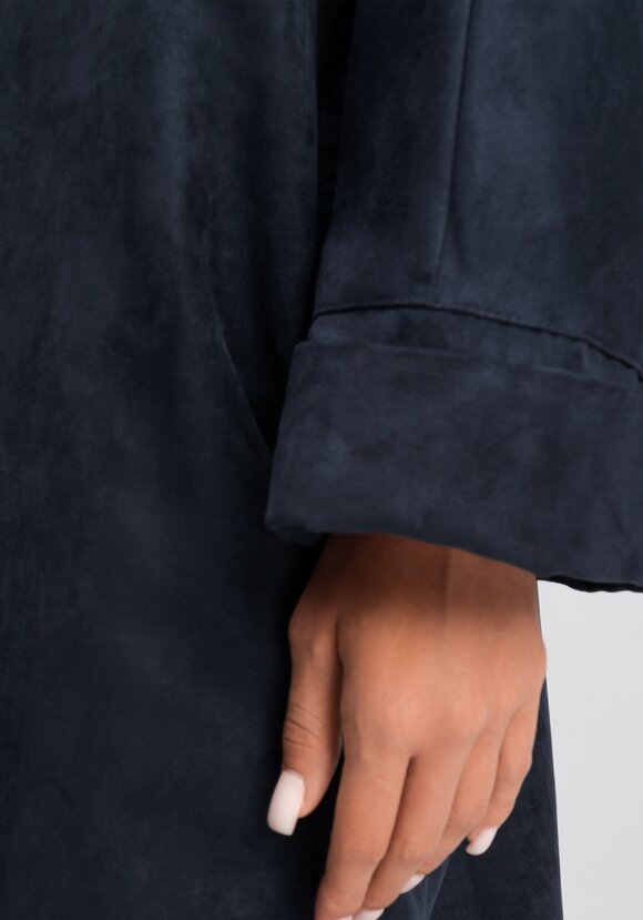 Плащ из экозамши шир.  580, рис. 4