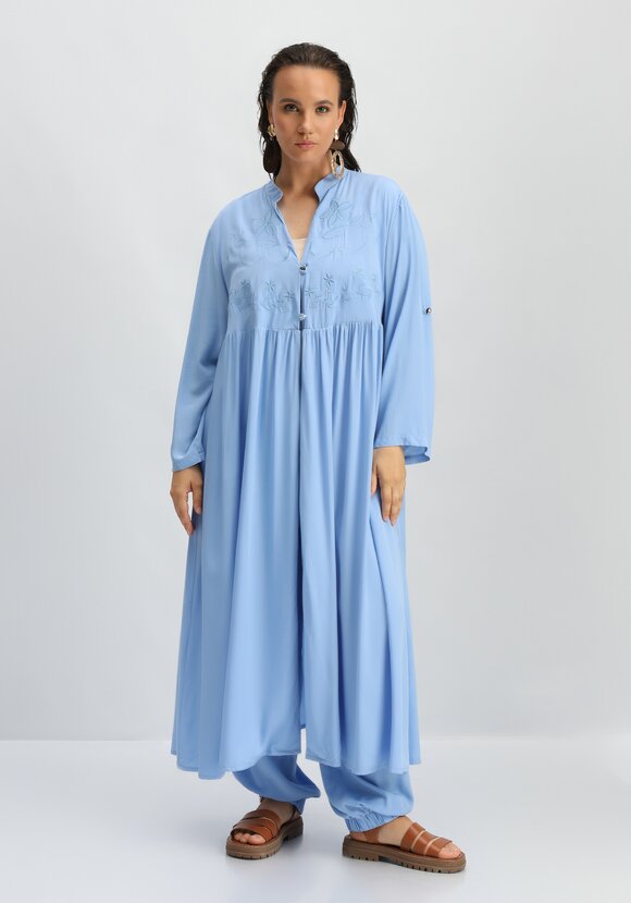 Рубашка удлиненная с вышивкой на кокетке шир.  580, рис. 1