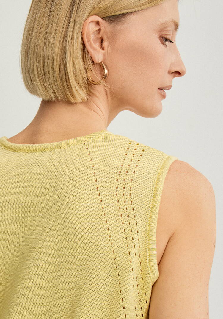 Топ женский без рукава с ажурным рисунком шир.  750, рис. 22