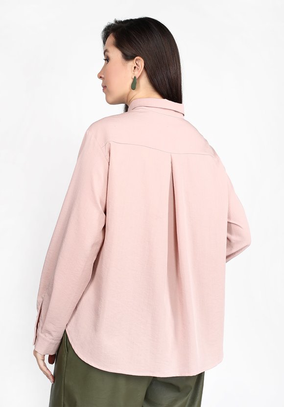 Блуза с карманами на груди шир.  580, рис. 6