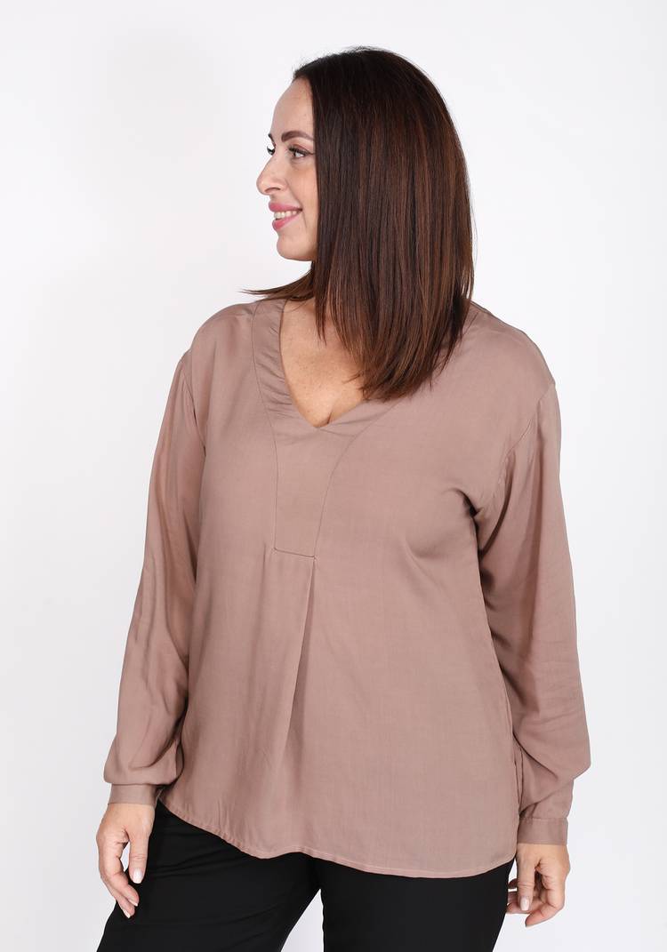 Блузка с V-образным вырезом, свободного кроя шир.  750, рис. 5