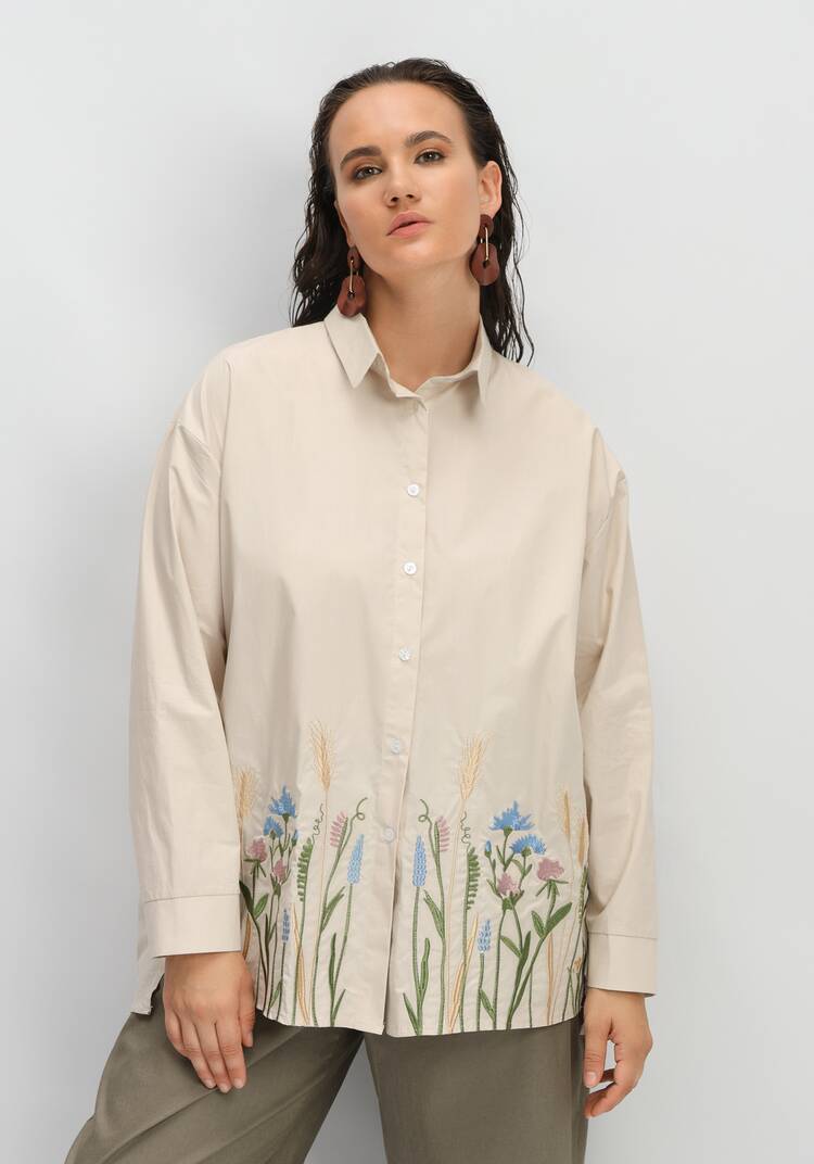 Рубашка с вышивкой по низу шир.  750, рис. 18