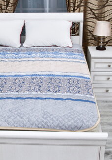 Наматрасник с верблюжей шeрстью