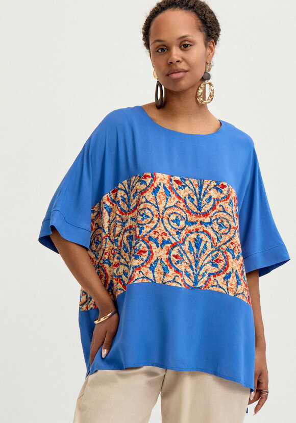 Блуза с принтом из штапеля шир.  580, рис. 9