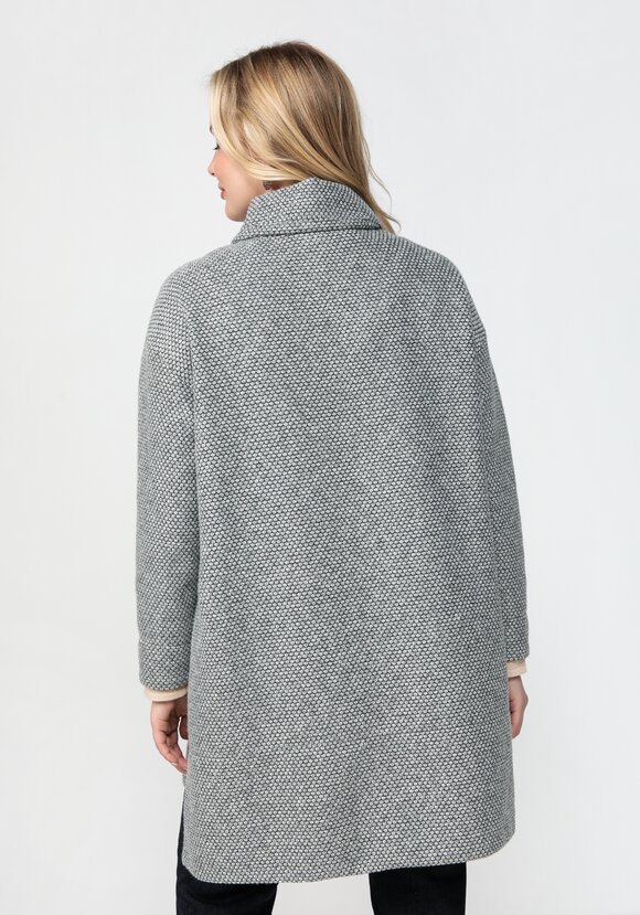 Полупальто свободного кроя шир.  580, рис. 15