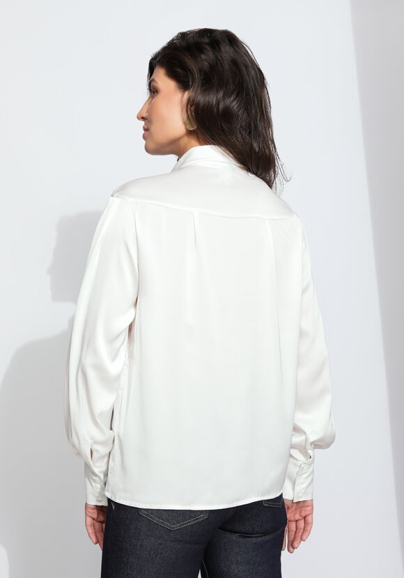 Блуза прямого силуэта с бантом шир.  580, рис. 12