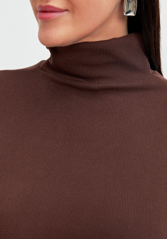 Костюм Ингрид шир.  580, рис. 29