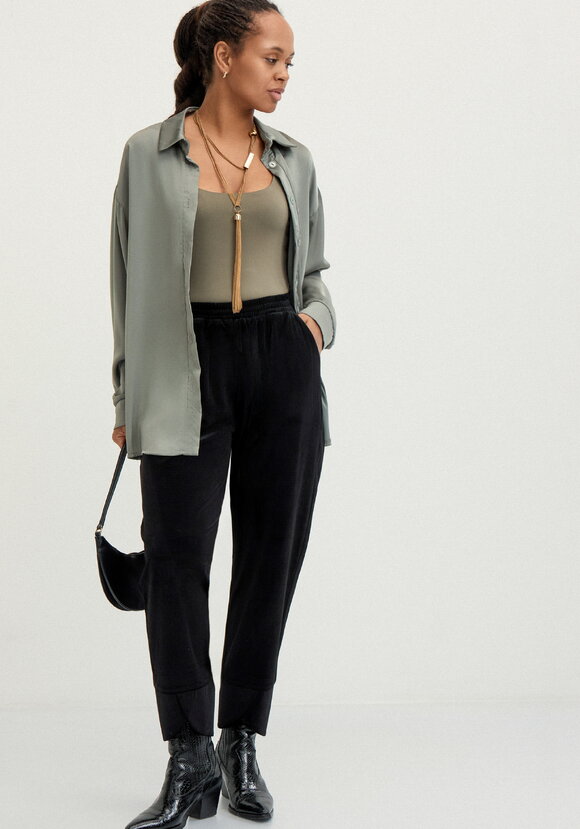 Брюки бананы из бархата Нелли шир.  580, рис. 15