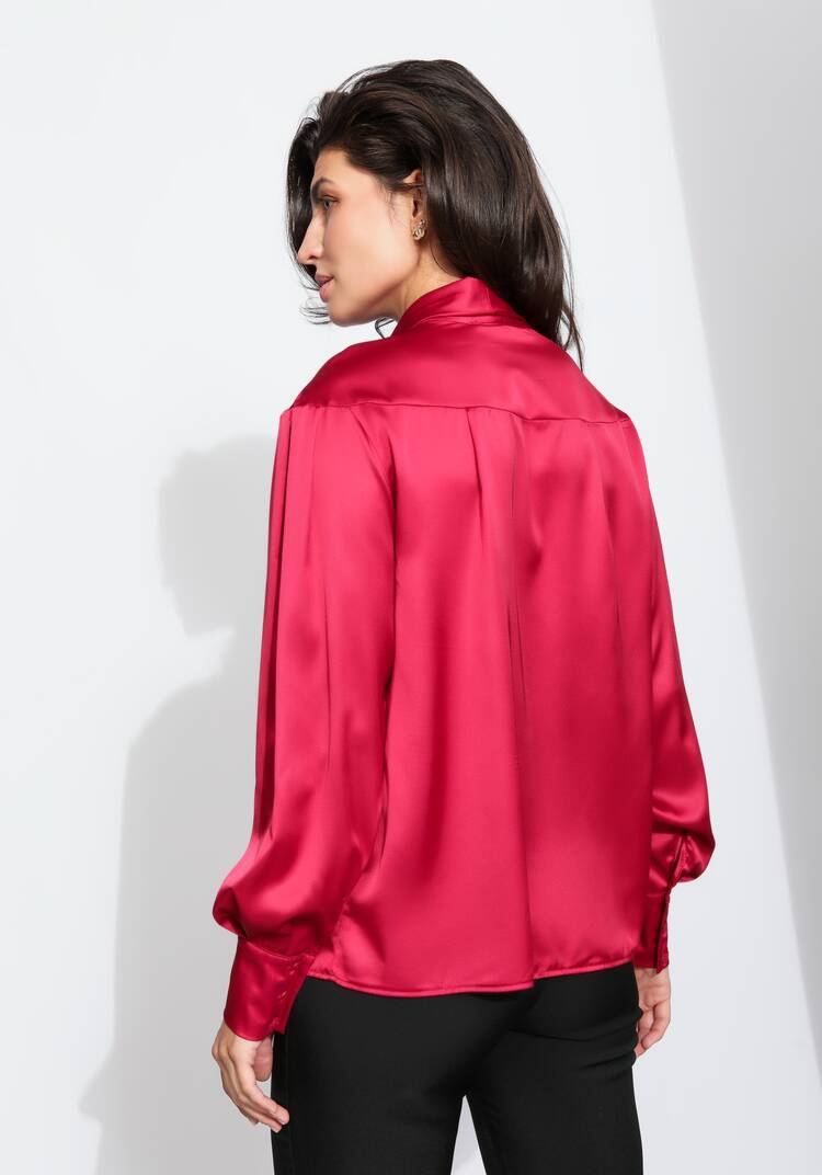 Блуза прямого силуэта с бантом шир.  750, рис. 38