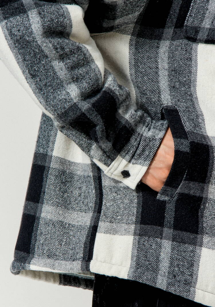 Рубашка с капюшоном и подкладом из шерпы шир.  750, рис. 35