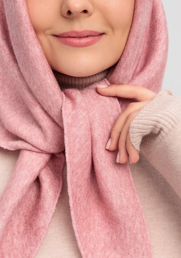 Косынка женская вязаная из ангоры шир.  580, рис. 14