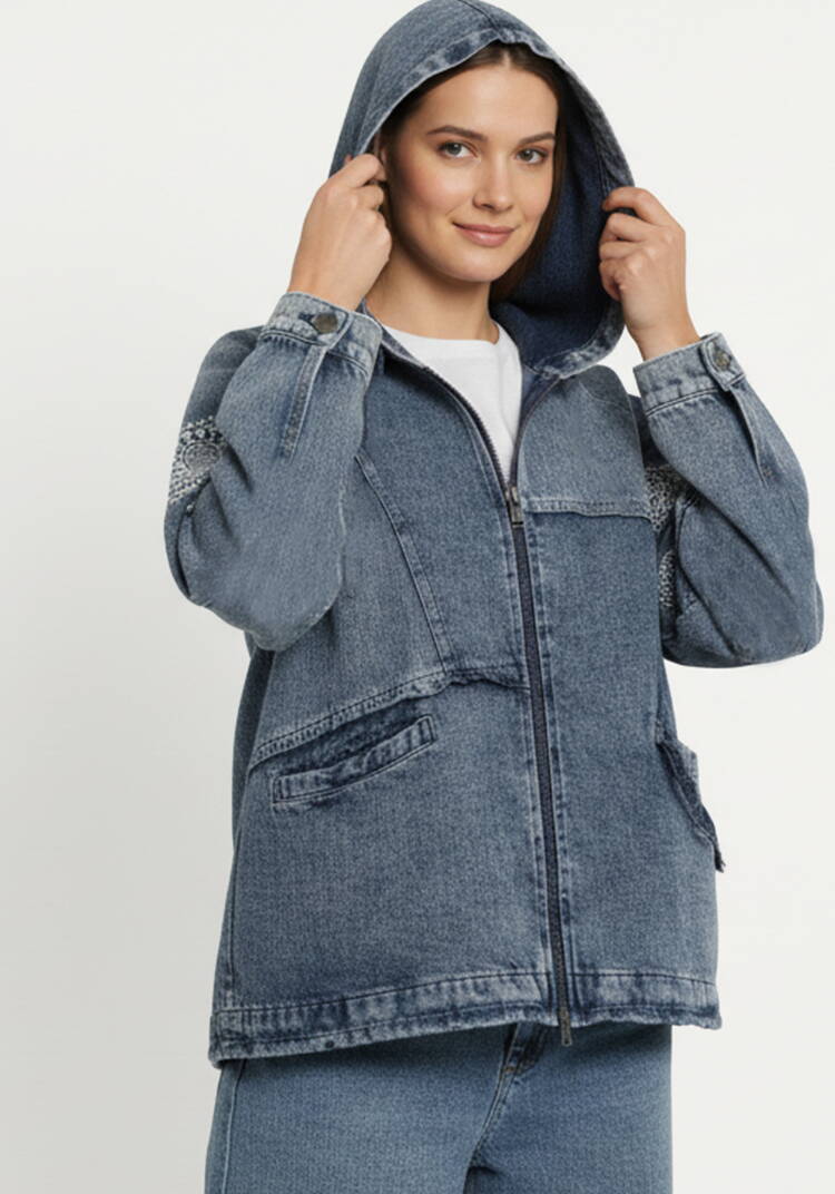 Куртка джинсовая с нашивками Ванесса шир.  750, рис. 1