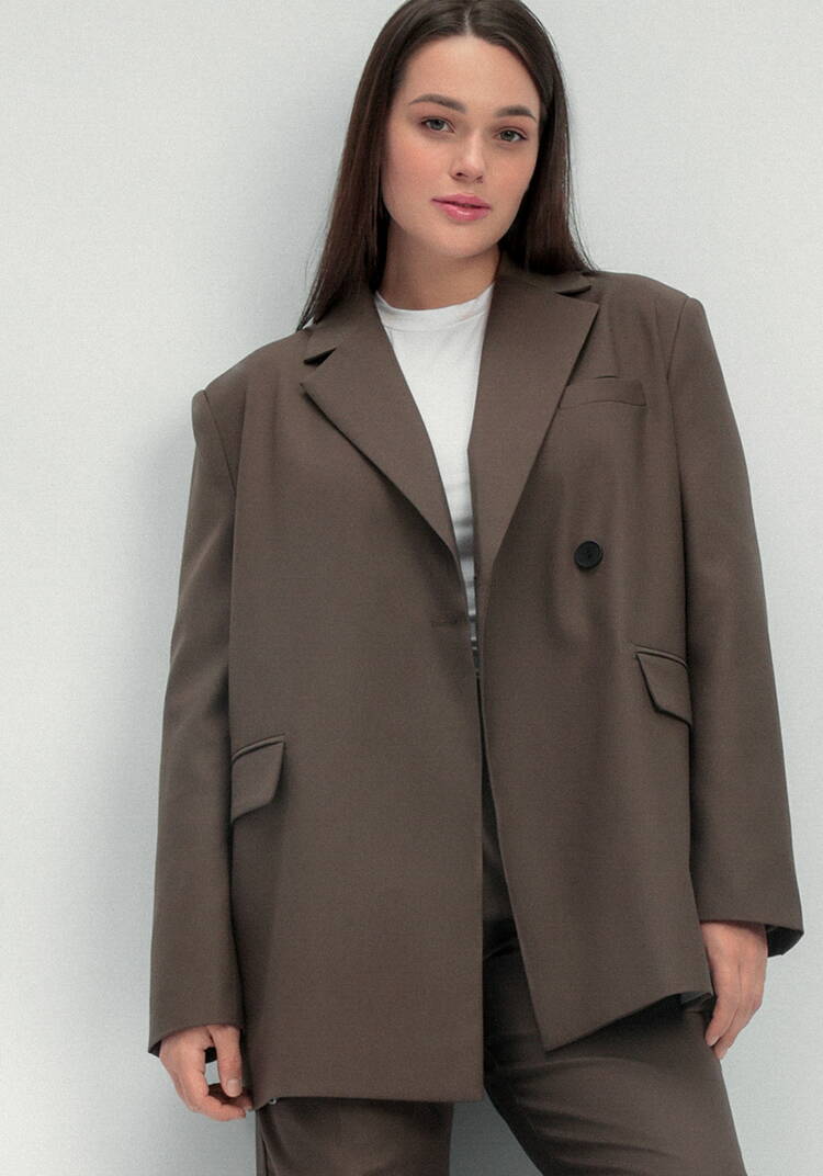 Пиджак с разрезом по спинке шир.  750, рис. 19