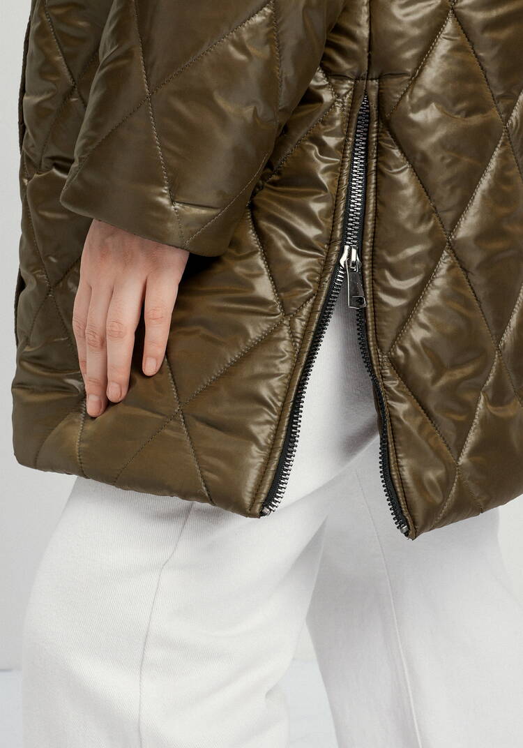 Куртка на молнии со стежкой ромбами шир.  750, рис. 39