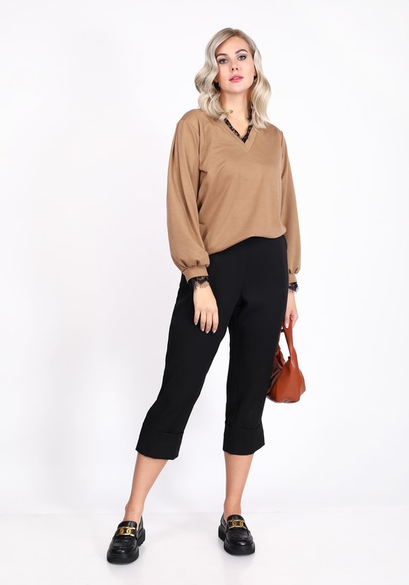 Джемпер с отделкой из кружева шир.  580, рис. 1