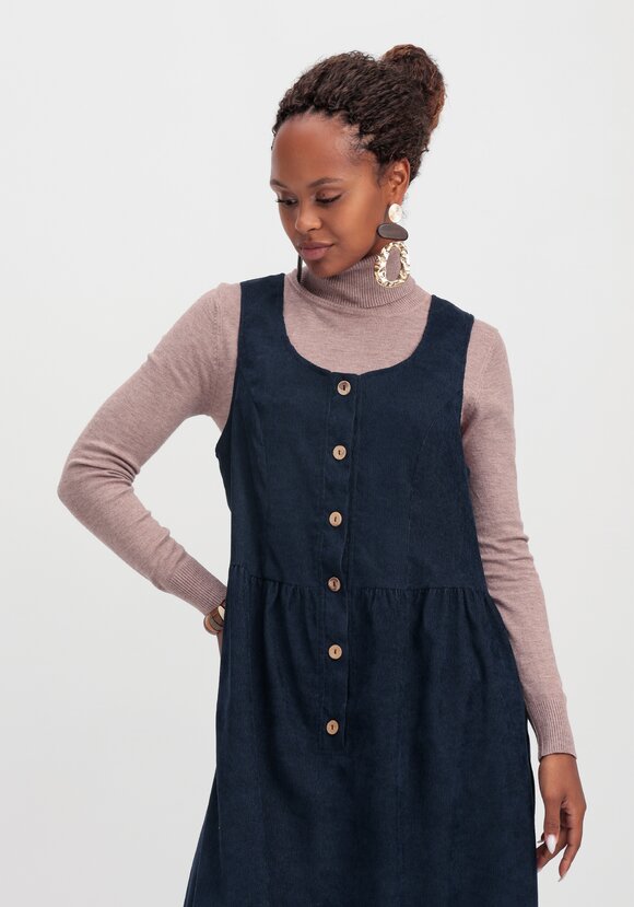 Сарафан из вельвета на пуговицах шир.  580, рис. 18