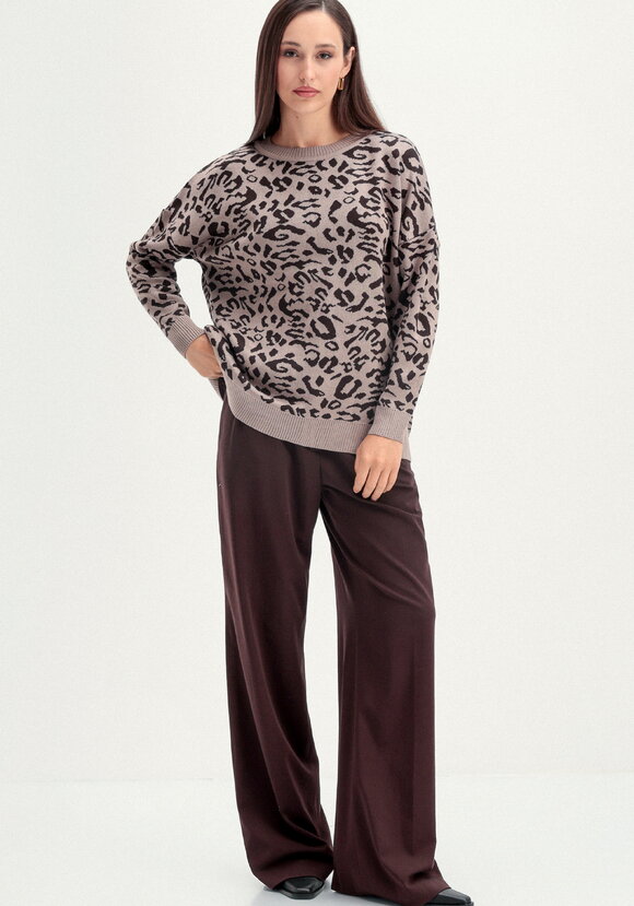 Джемпер с леопардовым принтом шир.  580, рис. 10