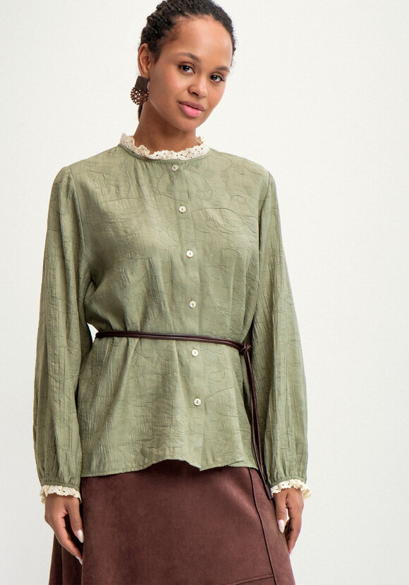 Блуза с отделкой кружева Аниса шир.  580, рис. 9