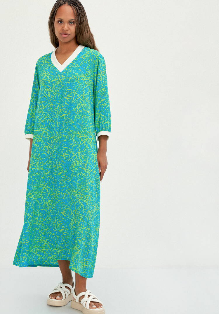 Платье А-силуэта с контрастной отделкой шир.  750, рис. 24