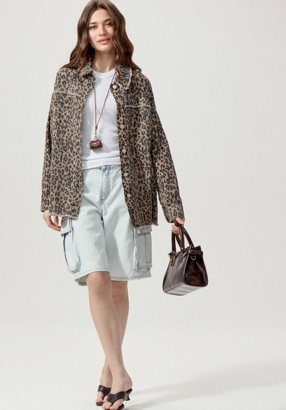 Джинсовая куртка с бахромой по краям шир.  580, рис. 2