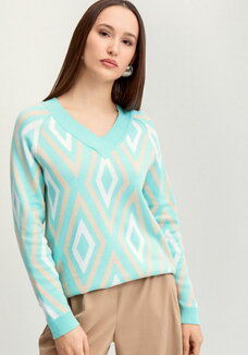 Джемпер с геометрическим рисунком
