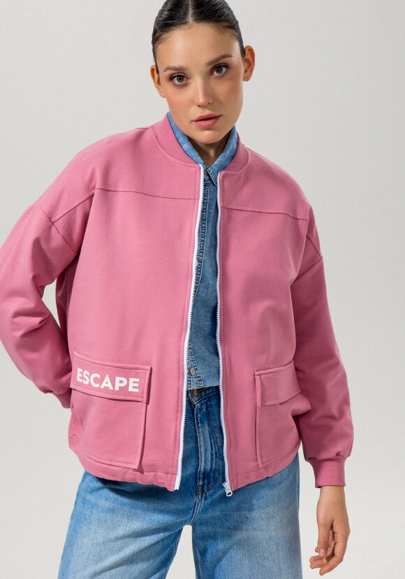 Бомбер с кулиской по низу шир.  580, рис. 19