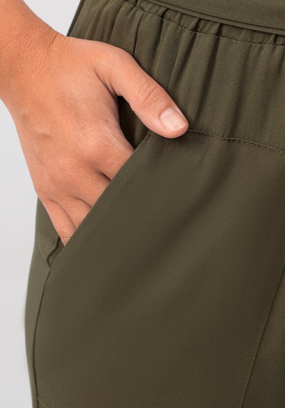 Брюки-кюлоты с накладными карманами шир.  580, рис. 13