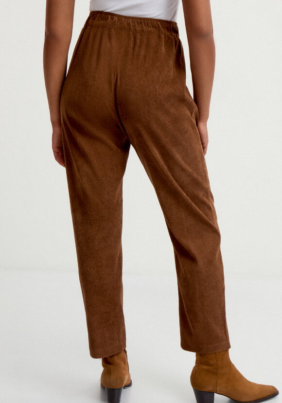 Брюки бананы на резике по поясу шир.  580, рис. 3