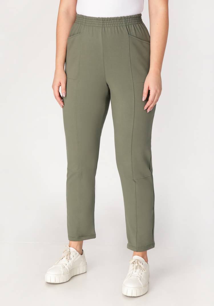 Брюки с карманами в рельефах шир.  750, рис. 9