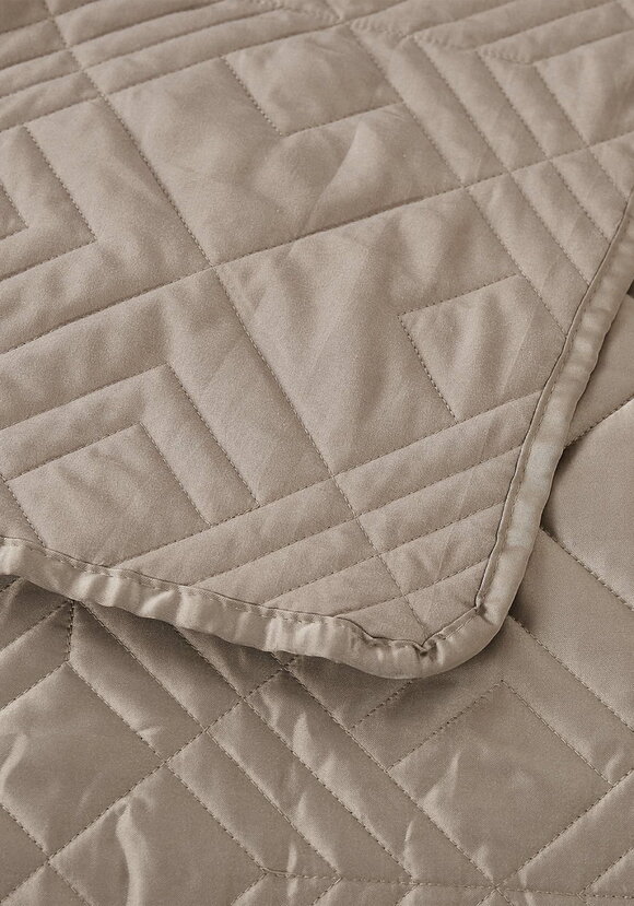 Покрывало с наволочками София шир.  580, рис. 5