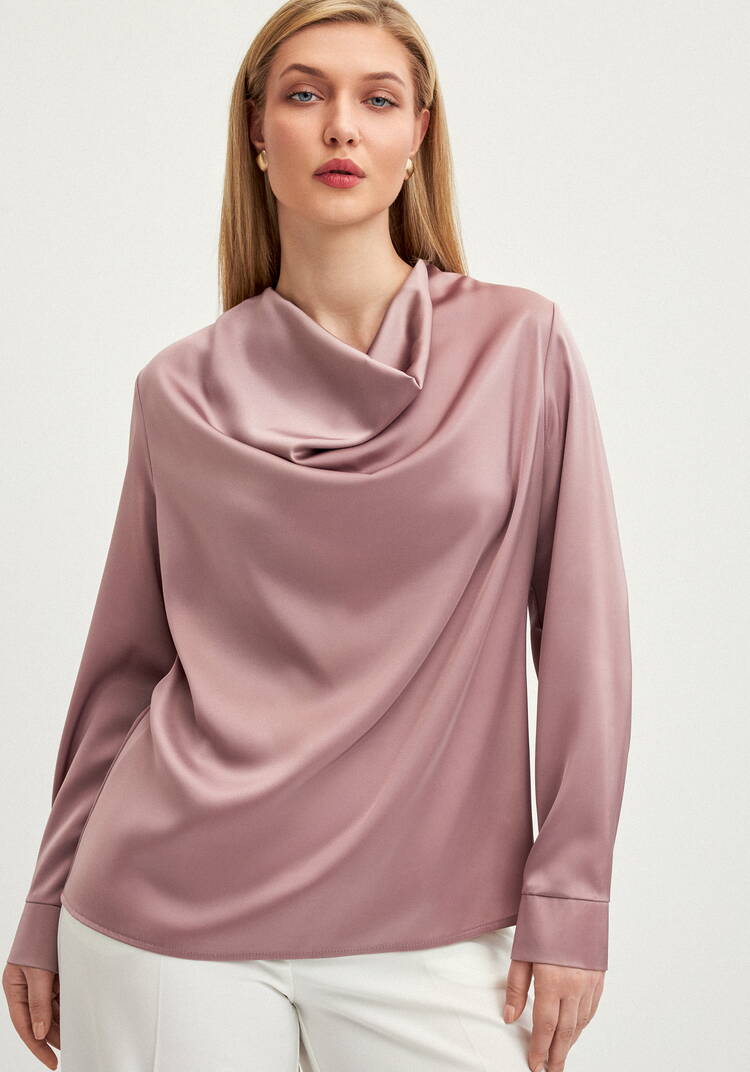 Блуза шелковая с воротником-хомутом шир.  750, рис. 24