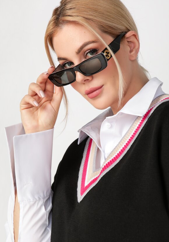 Жилет женский с яркими полосами по V вырезу шир.  580, рис. 5