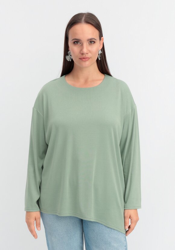 Лонгслив с асимметричным низом шир.  580, рис. 20