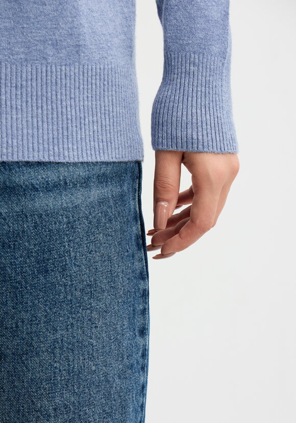 Водолазка Виталина шир.  580, рис. 36