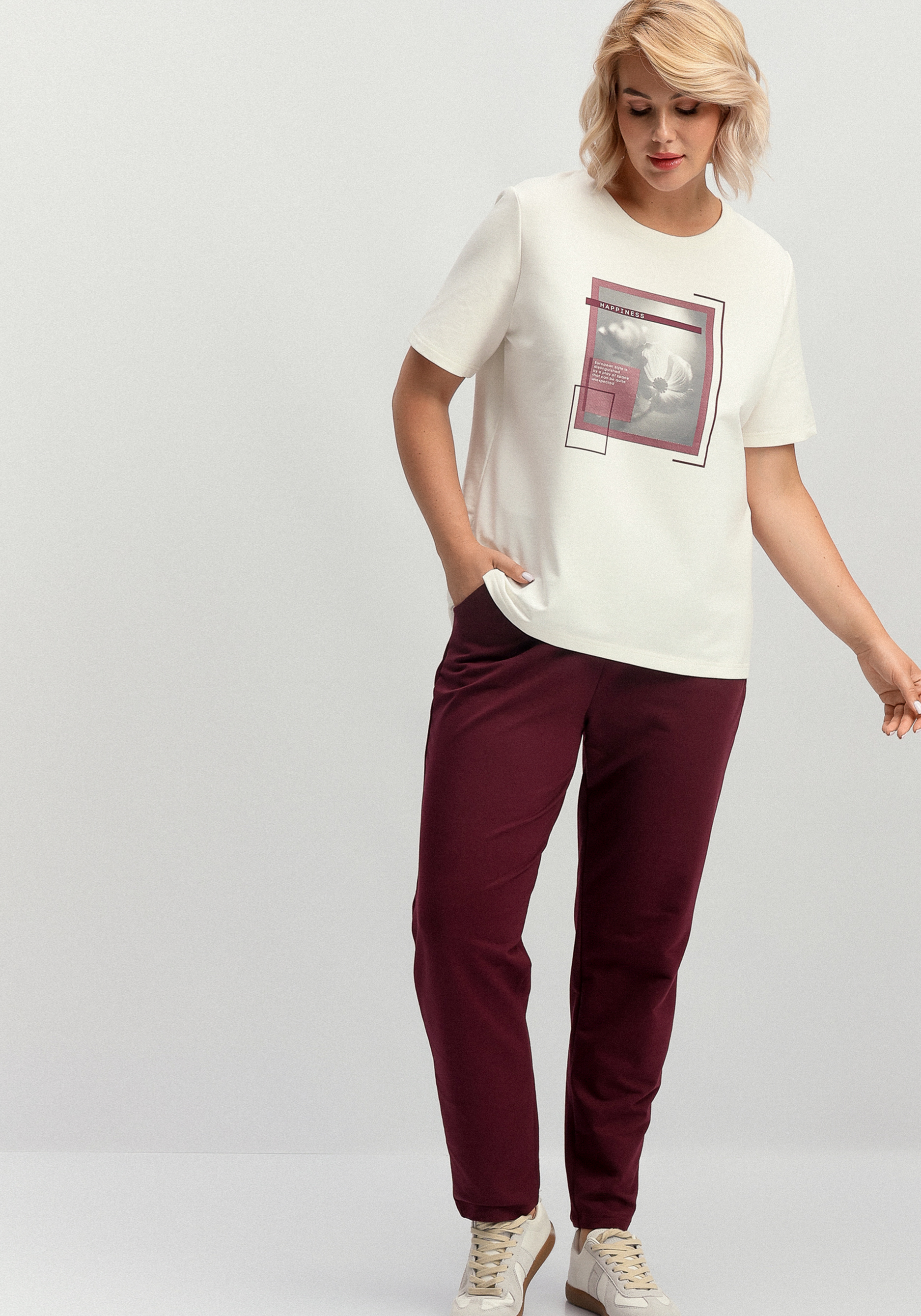 Костюм с флористическим принтом на футболке 1899₽